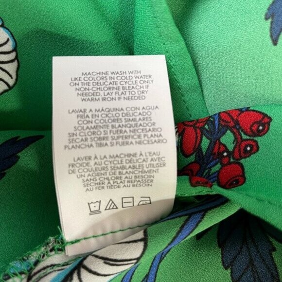 CAbi Primrose Green Floral Blouse Sleeveless V Neck Style 3785 Size S - Picture 9 of 9